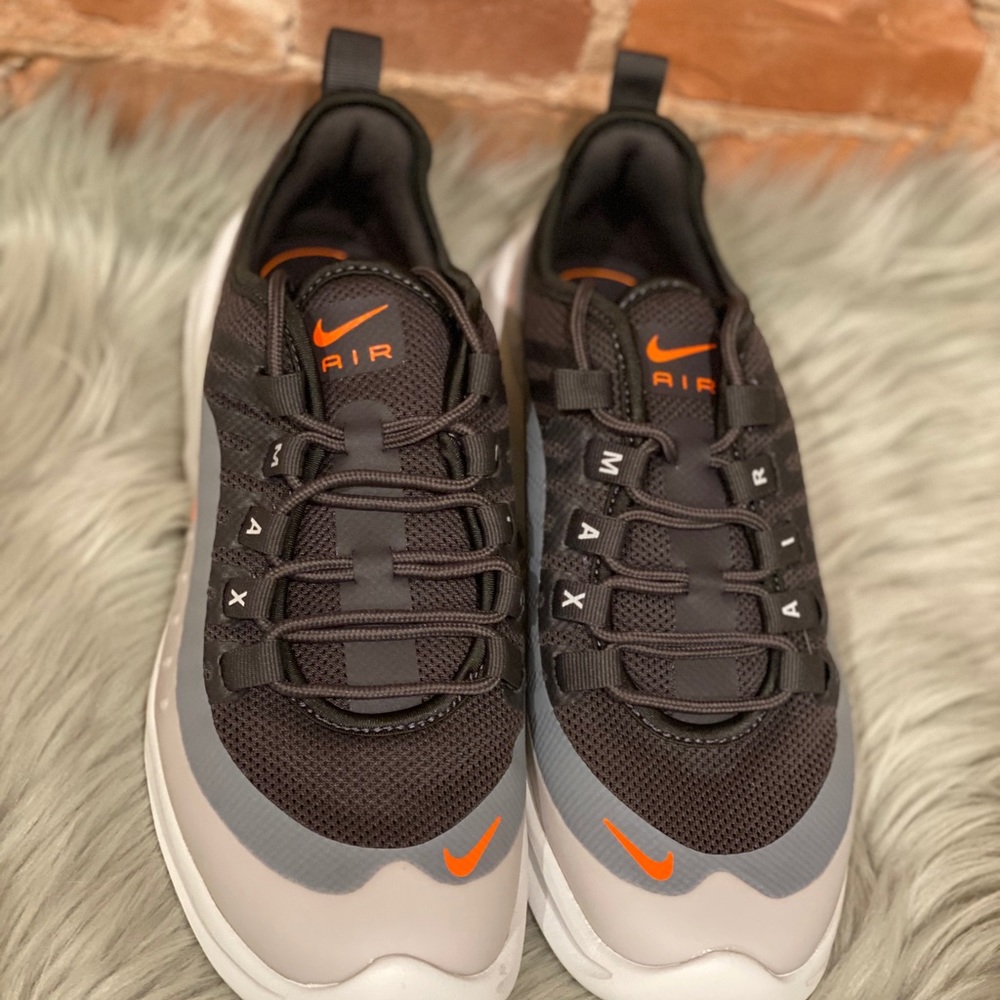 Nike Air Max Sneakers - Picture 3 of 6